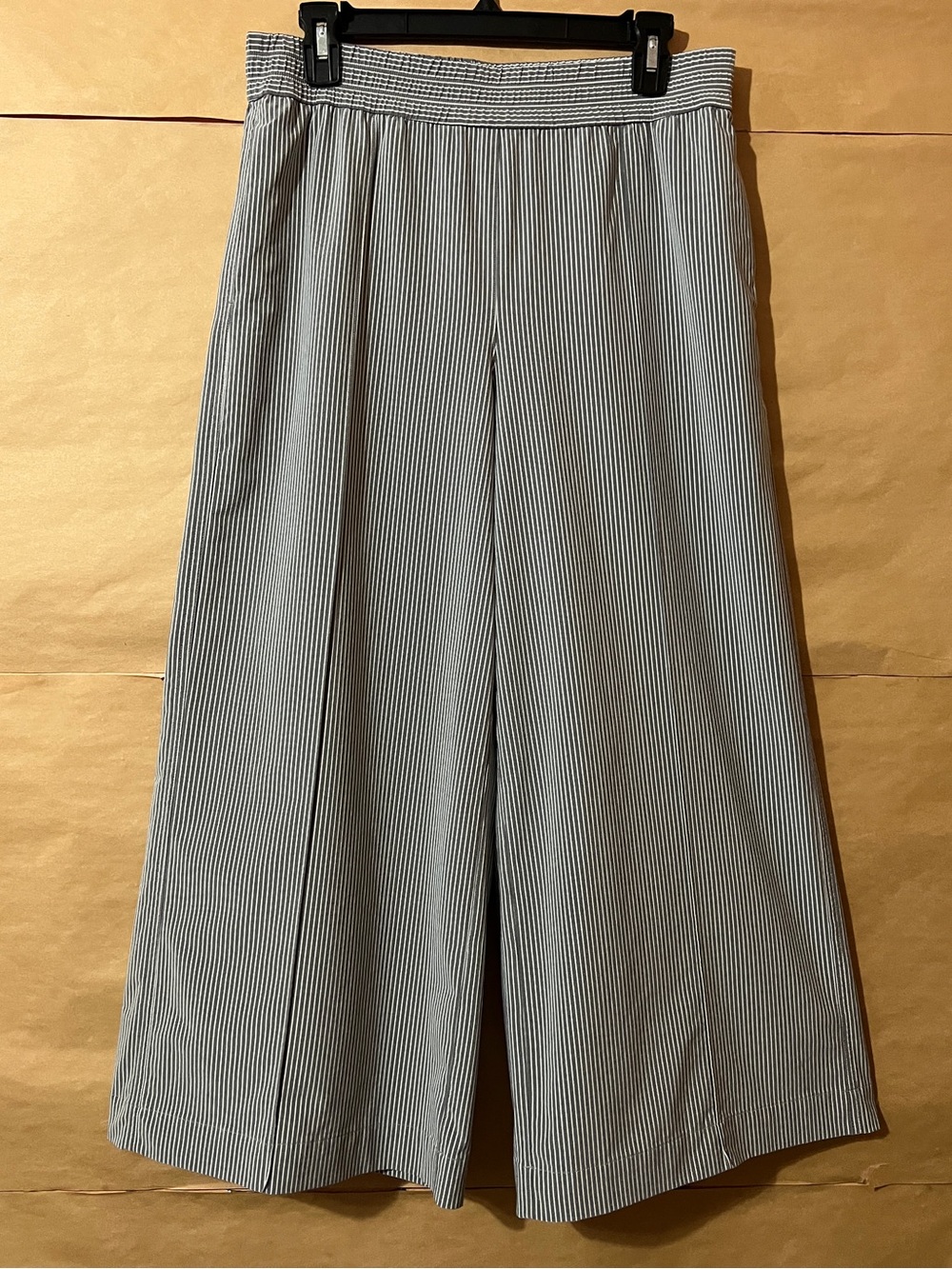 Lululemon | Breezily Mid-Rise Cropped Pants Wide Leg Pull-On Hype Stripe Size M